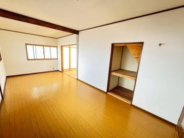 阪南市箱作、中古一戸建ての画像です