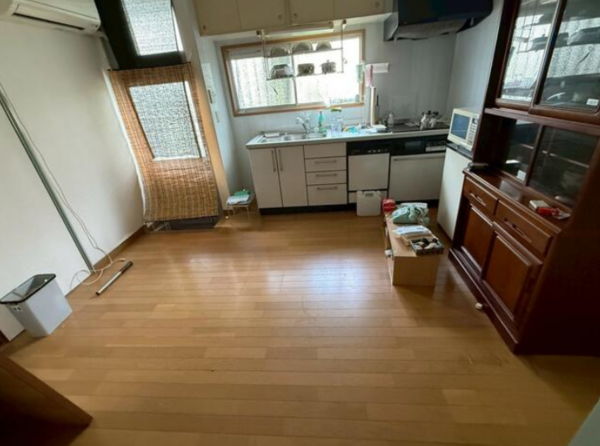 泉南市新家、中古一戸建ての画像です