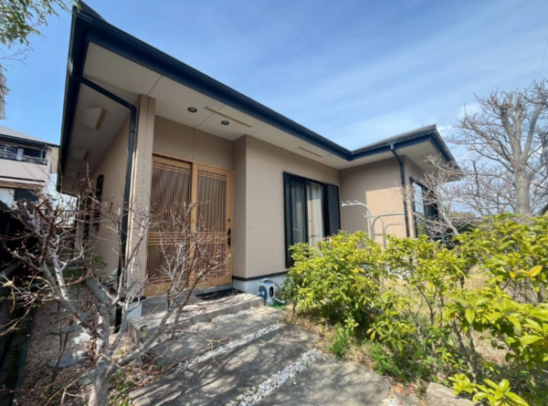 阪南市桃の木台、中古一戸建ての画像です