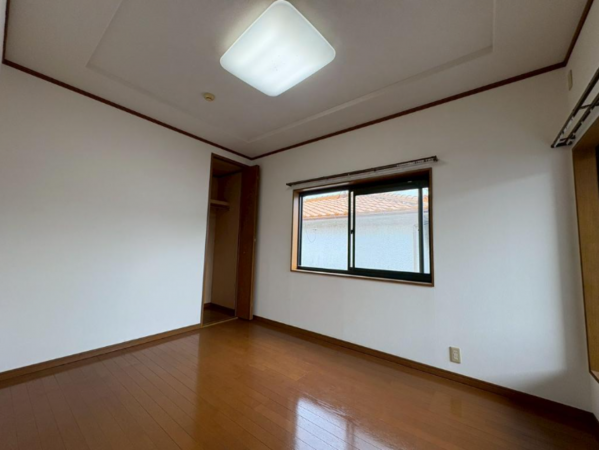 泉南市新家、中古一戸建ての画像です