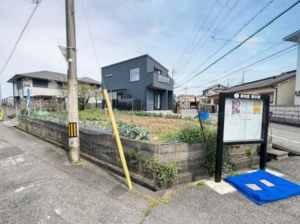 泉南市信達市場、土地の画像です