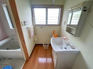 泉南市信達市場、中古一戸建ての画像です