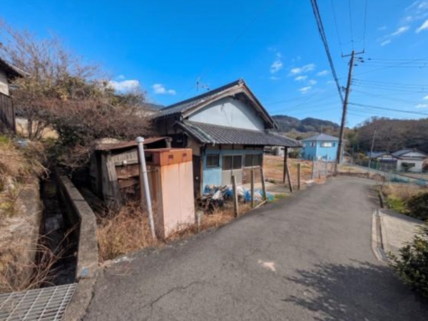 泉南市新家、中古一戸建ての画像です