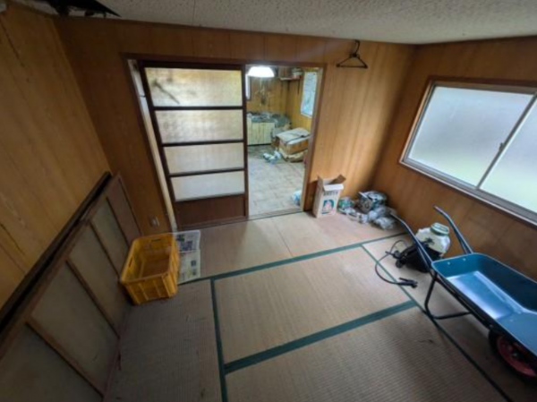 泉南市新家、中古一戸建ての画像です