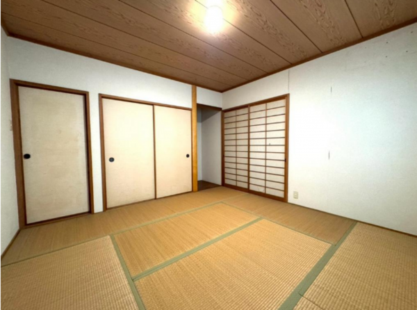 阪南市箱作、中古一戸建ての画像です