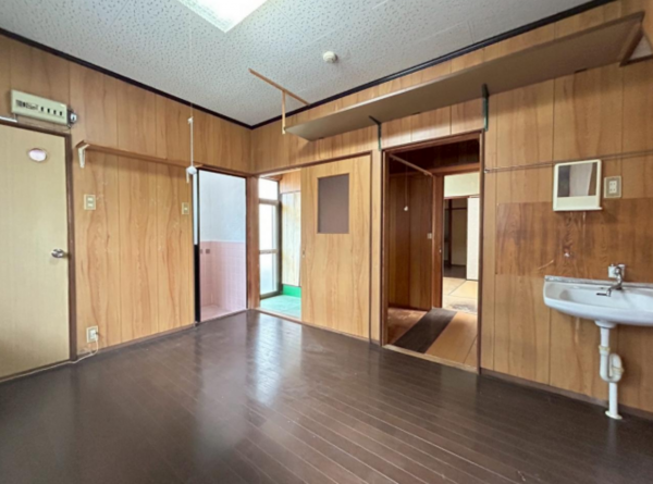 泉南市岡田、中古一戸建ての画像です