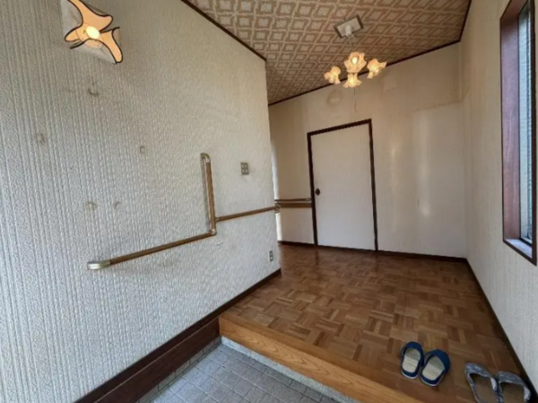 阪南市緑ヶ丘、中古一戸建ての画像です