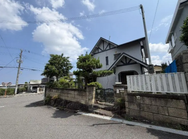 阪南市緑ヶ丘、中古一戸建ての画像です