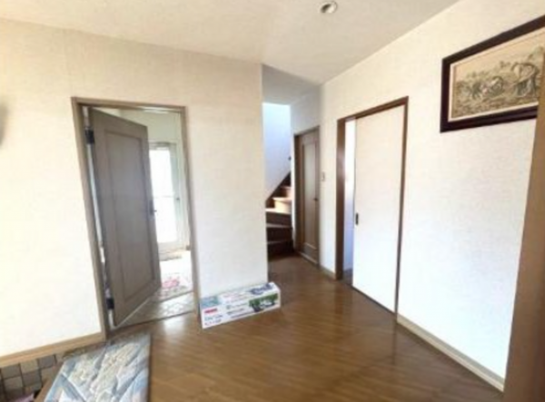 阪南市緑ヶ丘、中古一戸建ての画像です