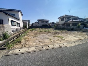 大垣市新長沢町、土地の画像です