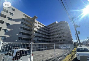 館林市本町、マンションの画像です