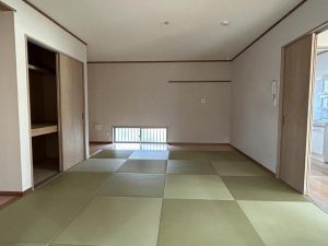 館林市朝日町、中古一戸建ての画像です