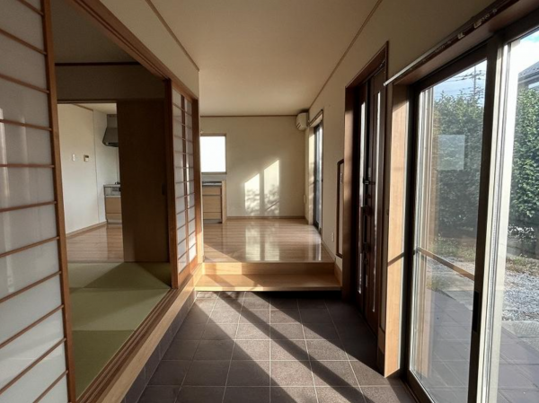 館林市朝日町、中古一戸建ての画像です