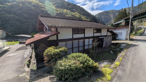 高山市久々野町、中古一戸建ての画像です