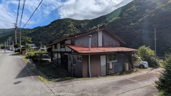 高山市久々野町、中古一戸建ての画像です