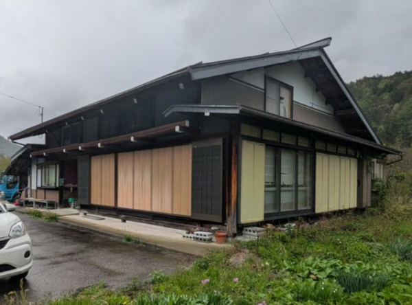 高山市朝日町、中古一戸建ての間取り画像です