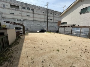 豊田市東山町、土地の前面道路を含む現地写真画像です