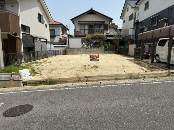 豊田市東山町、土地の前面道路を含む現地写真画像です