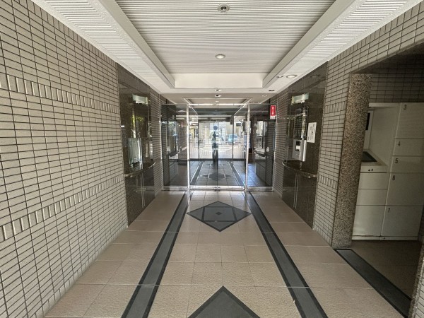 豊田市前山町、マンションのエントランス画像です