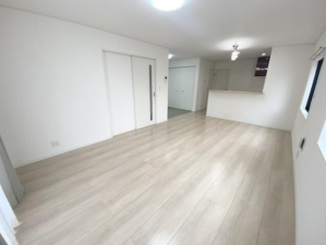 豊田市今町、中古一戸建ての居間画像です