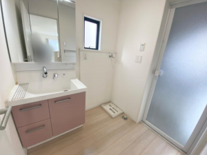 豊田市今町、中古一戸建ての洗面画像です