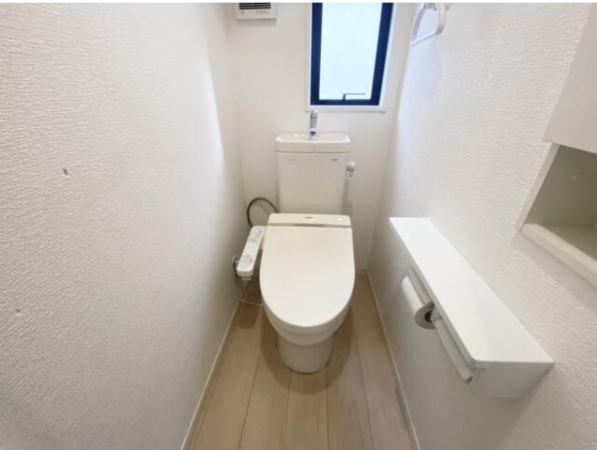 豊田市今町、中古一戸建てのトイレ画像です