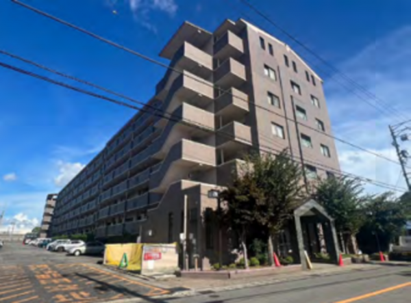豊田市柿本町、マンションの外観画像です