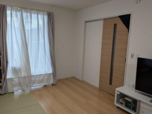 豊田市明和町、中古一戸建ての居間画像です