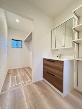 豊田市秋葉町、新築一戸建ての画像です