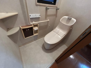 豊田市美山町、中古一戸建てのトイレ画像です