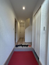 豊田市寺部町、新築一戸建ての玄関画像です