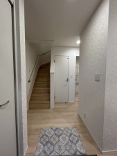 豊田市井上町、新築一戸建ての玄関画像です