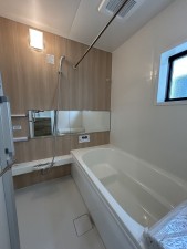 豊田市明和町、新築一戸建ての風呂画像です
