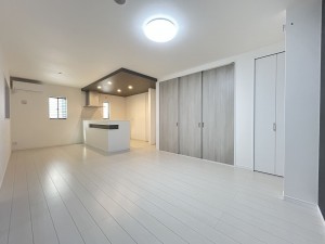 豊田市明和町、新築一戸建ての居間画像です