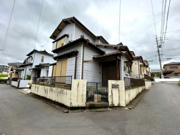 豊田市西中山町、中古一戸建ての外観画像です