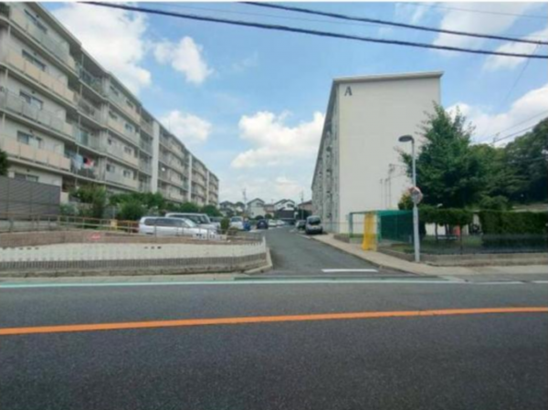 豊田市深田町、マンションの画像です