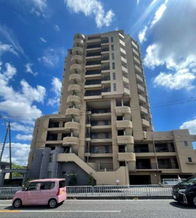 豊田市小坂町、マンションの画像です