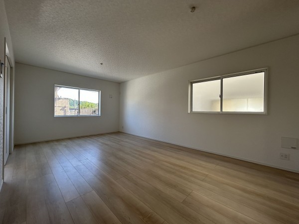 豊田市志賀町、新築一戸建ての居間画像です