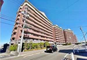 豊田市柿本町、マンションの画像です