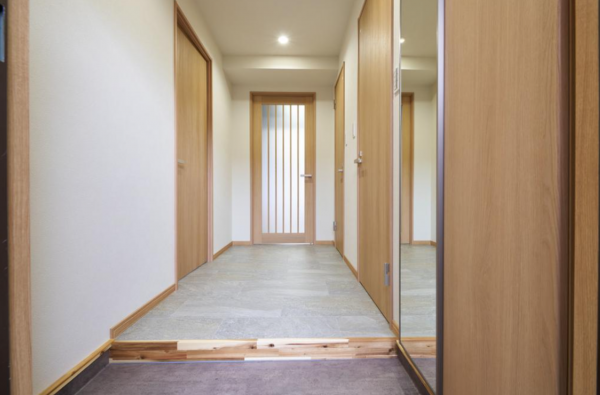 豊田市梅坪町、マンションの画像です