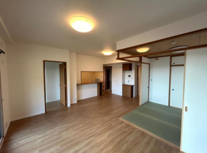 豊田市前山町、マンションの画像です