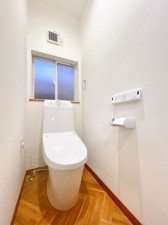 豊田市大林町、中古一戸建てのトイレ画像です