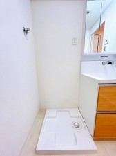 豊田市御幸本町、マンションの画像です