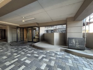 豊田市清水町、マンションの画像です