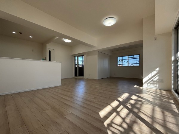 豊田市清水町、マンションの画像です