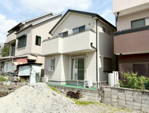豊田市栄町、中古一戸建ての画像です