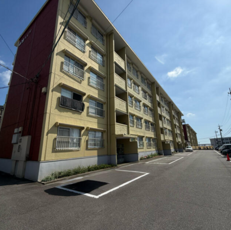 豊田市美里、マンションの画像です