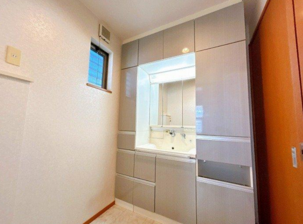 豊田市亀首町、中古一戸建ての画像です