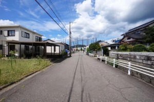 福井市大宮、土地の前面道路を含む現地写真画像です