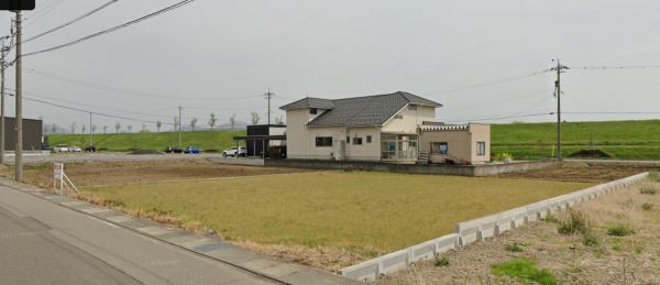 福井市上野本町、土地の前面道路を含む現地写真画像です